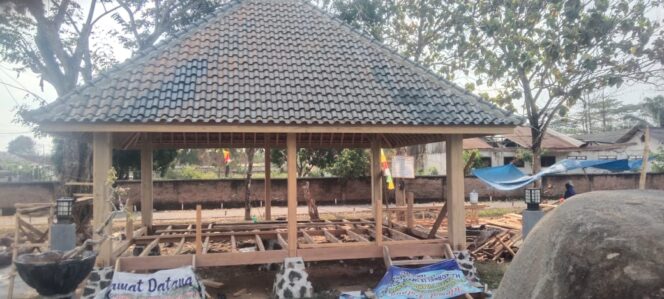 
 Masyarakat  tiyuh Karta Raharja Apresiasi pembangunan Gazebo taman